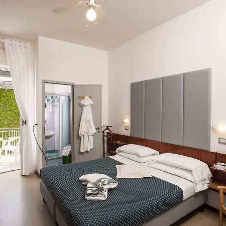 Hotel Giovanna Regina 3*